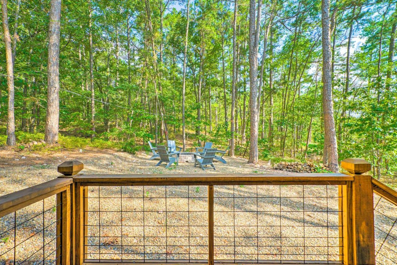 Chic Broken Bow Cabin With Hot Tub And Gas Grill! Екстериор снимка